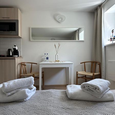 Nidos Palve Ground Zero Apartment Ngoại thất bức ảnh