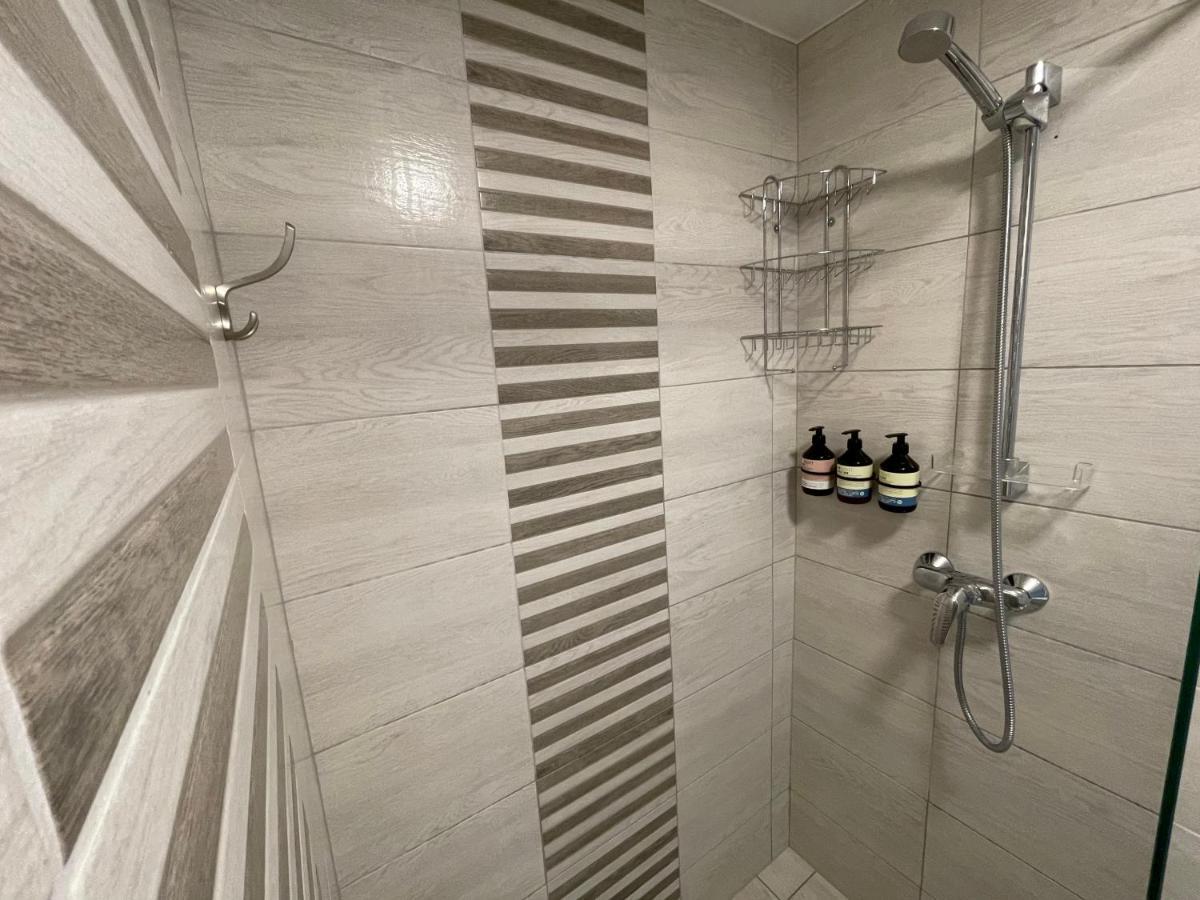 Nidos Palve Ground Zero Apartment Ngoại thất bức ảnh