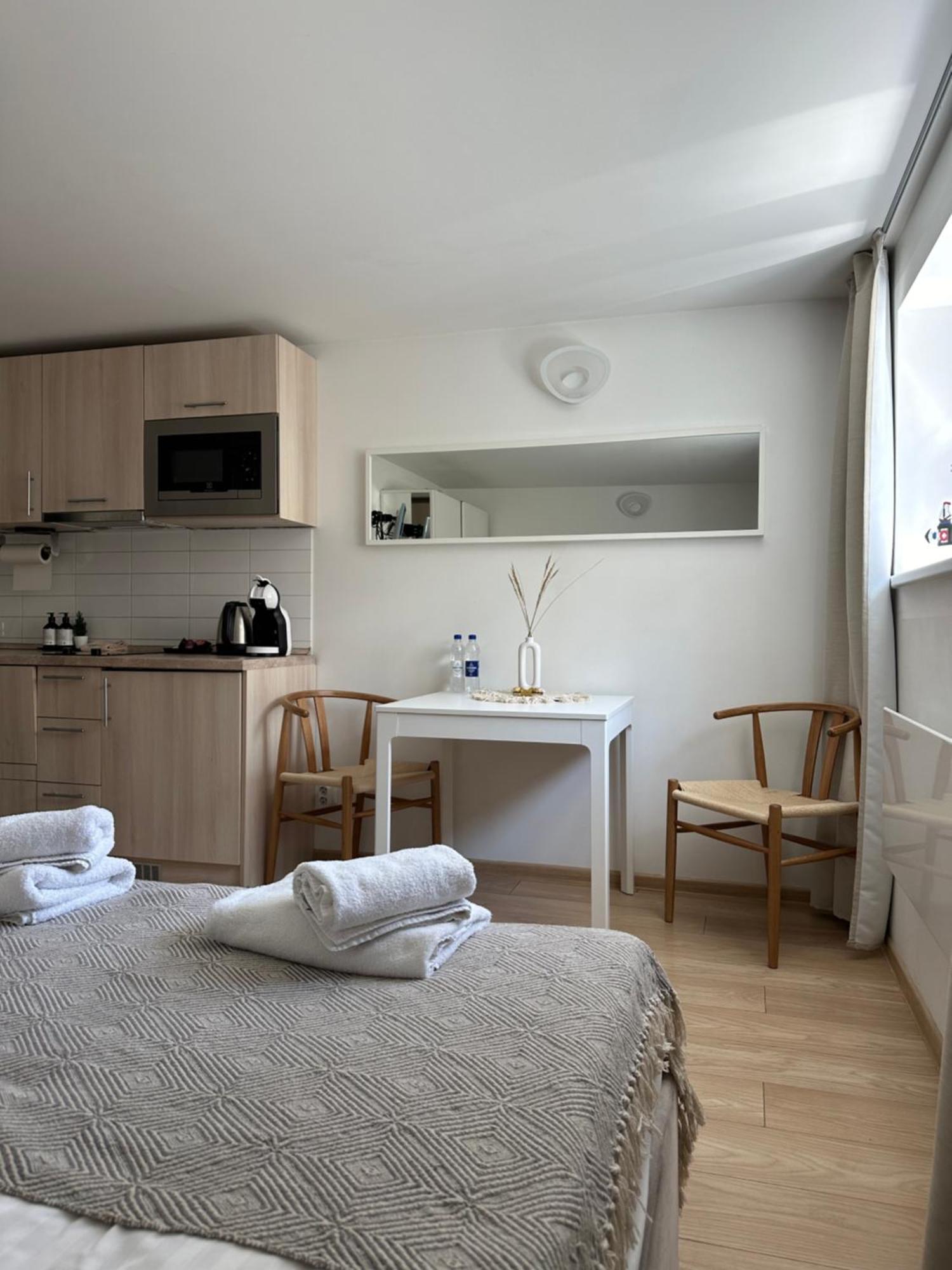 Nidos Palve Ground Zero Apartment Ngoại thất bức ảnh
