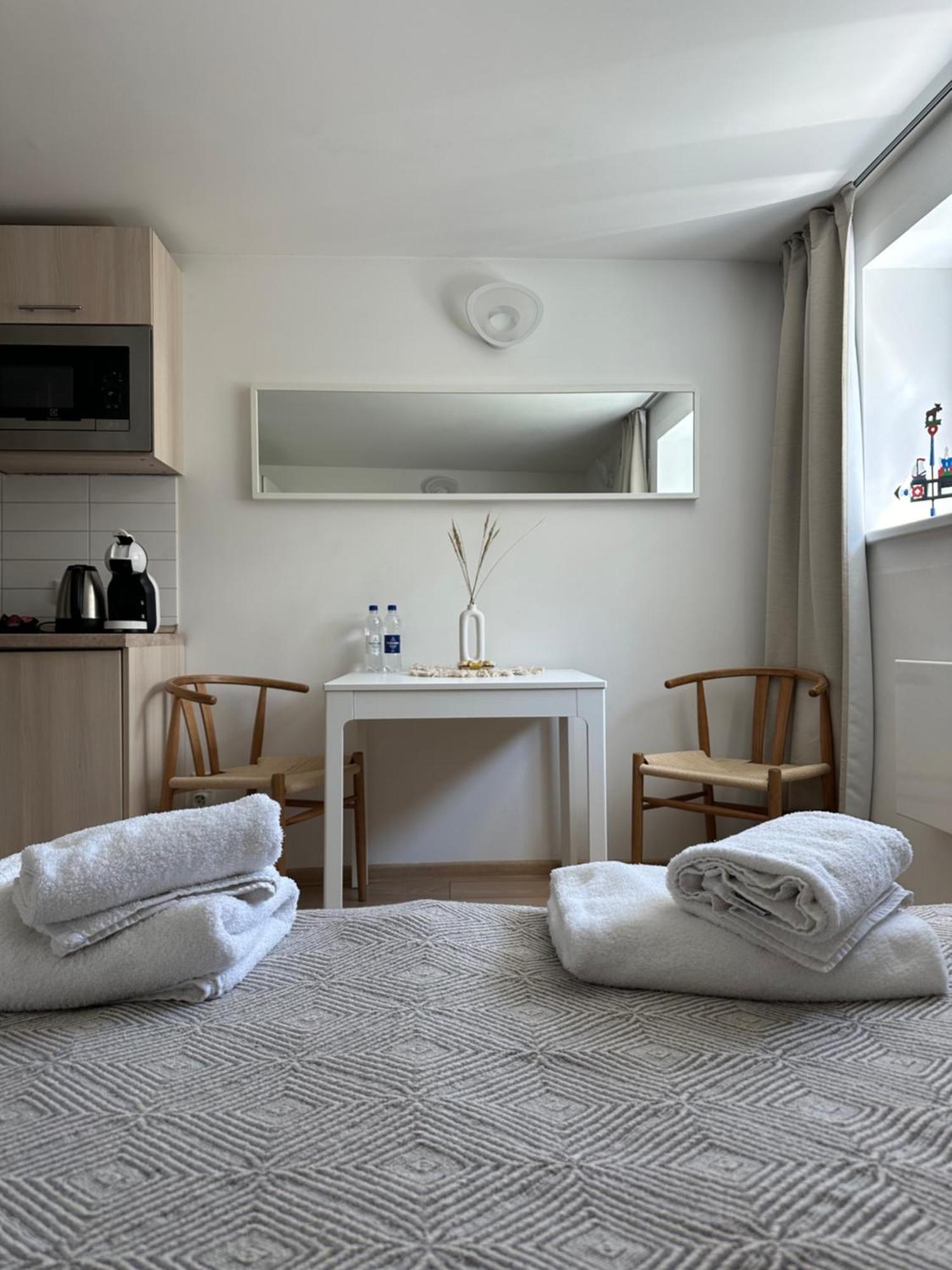 Nidos Palve Ground Zero Apartment Ngoại thất bức ảnh